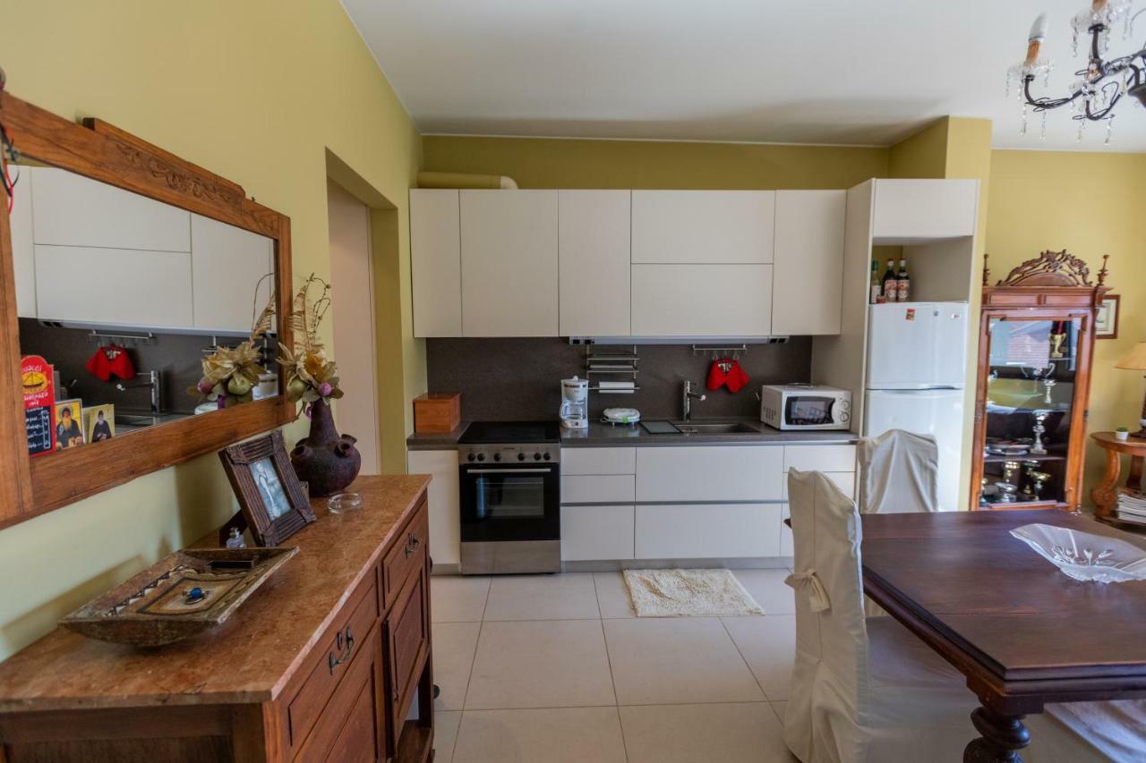 The Pine Flat Apartman Argosztóli Kültér fotó
